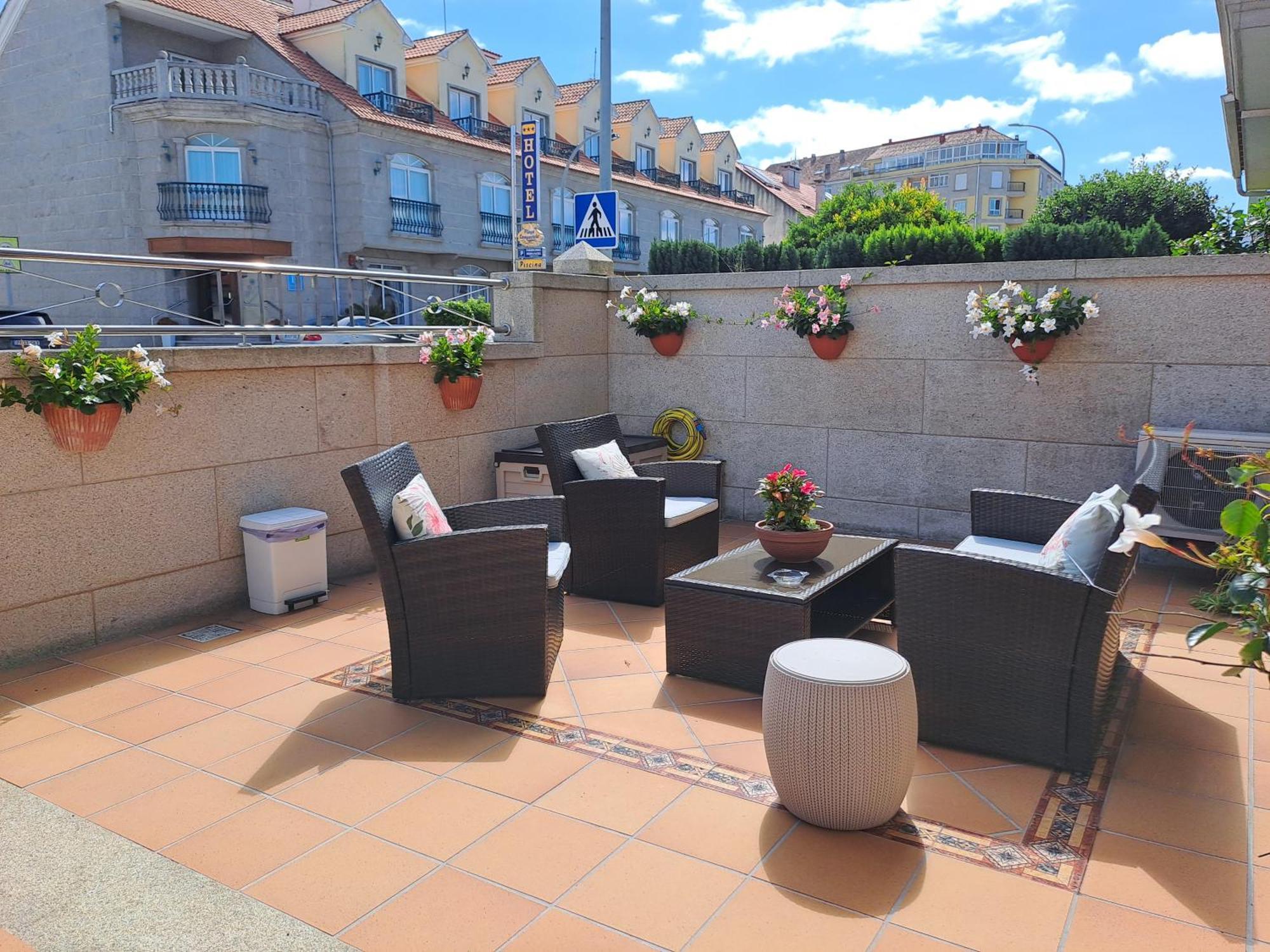 Apartamentos Playa Compostela Vilagarcia de Arousa Eksteriør billede